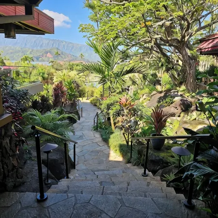 Hanalei Bay Resort 1 Bed/1Bath Condo, Award Winning Pool, 5 Minutes to the Beach