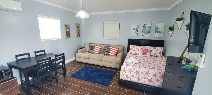 Cozy Efficiency  Located in the Treasure Cay Beach Villas. Hotels in Great Abaco
