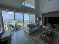 Spacious Penthouse in Paradise, Huge Villa ~ Eagle Beach, rooftop hot tub! - Gym