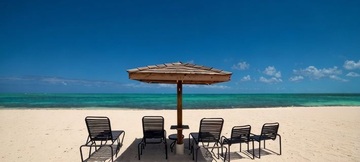 “Coastal Bliss: Stunning 2-Bedroom Condo with breathtaking Beach and Pool Views” Hotels in Wheeland Settlement