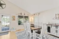 Family friendly Wisdom Tree Lake House - 2-Star