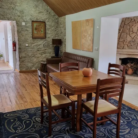Casa da Ti Alzira - a refuge at the foot of the mountain with a touch of tradition