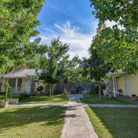 Butterfield Inn Main Street Cottages