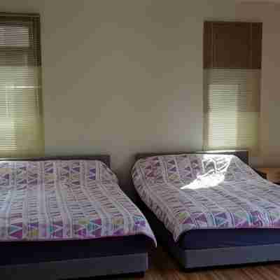 Greenlane98 @ 4Rooms / 5 Bathroom / 21 Pax Rooms