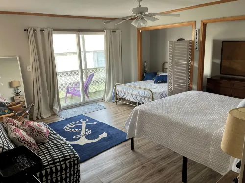 Enjoy a Boathouse on the Bay in the heart of Downtown Sandusky. - 3-Star