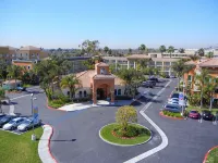 Cortona Inn and Suites Anaheim Resort - Pysäköinti