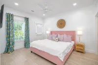 Coral Cottage - New Construction Charming 3-Bed/3-Bath Cottage with Private Pool - 4-Star