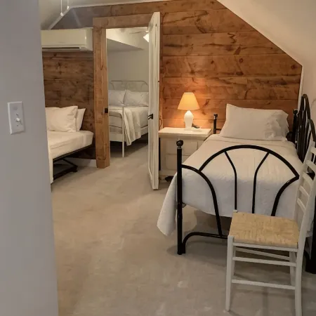 Potager Farm Historic Private Townhouse Sleeps 4 with Pool.
