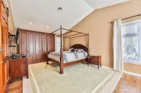 6BR/7bath Luxury home Hot Tub in Hunter Catskills