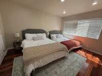 Entire 4 LG Queen BED with large Pool, patio, BBQ, Firepit good for Summer!! - Wifi