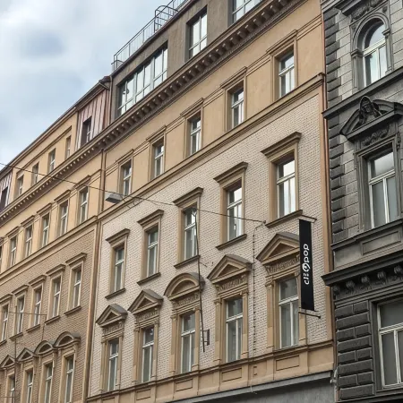 City Pop 2Night Prague - Self Check-IN Отели рядом с достопримечательностью «Винограды»