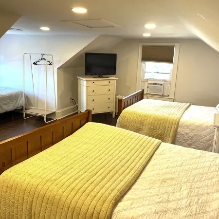 Quarry Landing - Center of Town & River View - 3 Bedroom