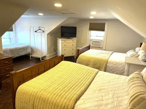 Quarry Landing - Center of Town & River View - 3 Bedroom - Badekar
