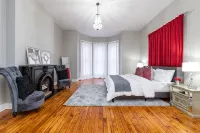 The House On Main-Sleeps 16/ Historic Home/ KHP 11min/ Ark 30min/ Walk Downtown
