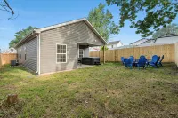 Bourbon Run - HotTub/ Ark 30min/ Horse Park 12min/ Walk Downtown/ 4BR Sleeps 8 - 3-Star