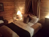 Seven Springs Cabin - Luna Chalet - Authentic, Pet Friendly Log Cabin - Chalets