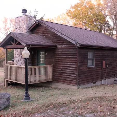 Winetrail Cabin - SIU, Giant City SP, Shawnee Forest, & Cedar Lake minutes away!