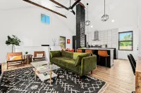 Aveline’s Abode - N. Corktown - Bungalows