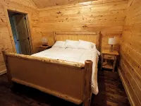 Cabernet Cabin near JVD vineyard Hotels in Traphill