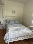 Newly renovated in the heart of Kennett Square. 3 miles from Longwood Gardens - Wifi