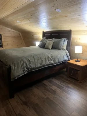 Tranquil creek view cabin - Alphydda