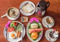 ChiangsanGoldenland Resort 1 - Parkplatz