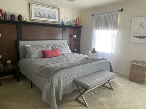 Cozy 2 Bedroom, 2.5 Bath across from Cambridge City Marina - breakfast