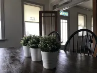 Hollyhock House in Spring City - balcony