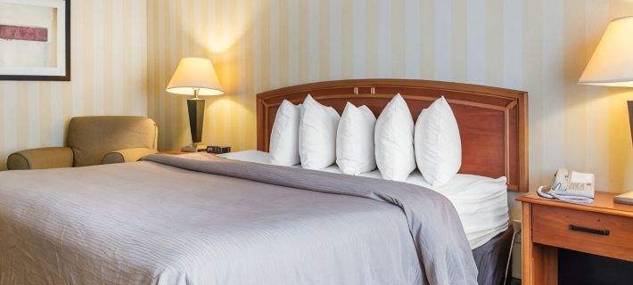 Quality Inn Airport Hotels in Colorado Springs
