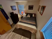 Sunriver Book Early and Save! Great, Quiet Location! 3 Bd/2 ba/Hot Tub! A/C! - balkon