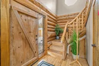 Cascade Getaway, Hot Tub, Fenced Acre, Pet Friendly - Wifi