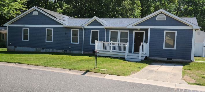 Large Family Fun, 6BR / 3 Bath, POOL, HOTTUB, Fenced Yard Hotels in Lower Township