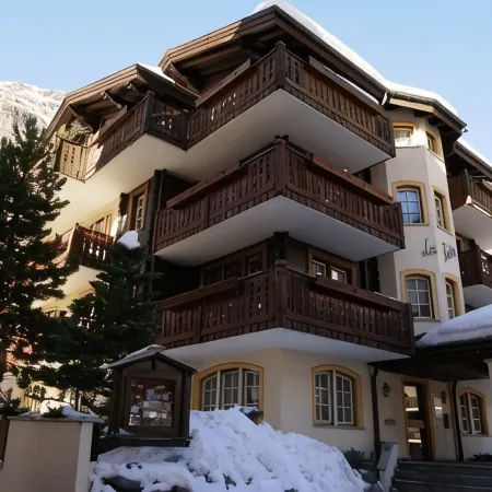 LaPerle Apartments & Spa Access at Alpen Resort