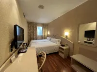 Hotel Lleó - balcony