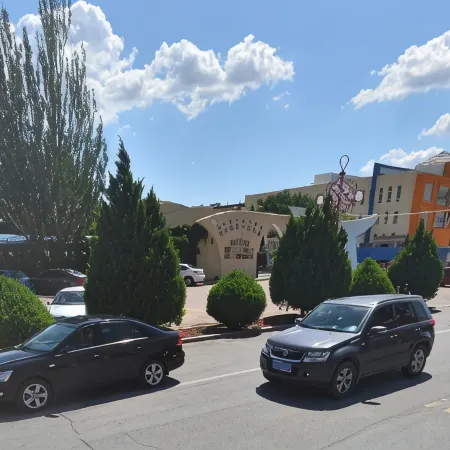 Alxa Guest House