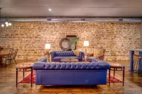The Loft On The Square - 3-Star