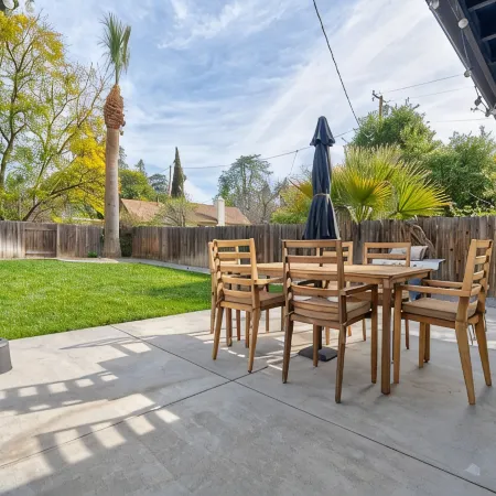 Charming home just minutes from downtown Redlands