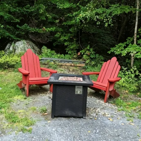 Forest Lane - Roomy Mt Snow 5 Bedroom Home with Hot Tub!