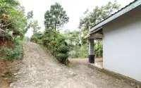 Jemakir Homestay - parking