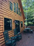 Log Home Nestled Between The White Mountains and The Lakes Region - Chalets