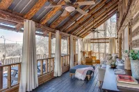 2 Cabins + Treehouse 50 Acres, FirePit, Sauna, Cold Plunge, Hot Tub, Petting Zoo - Feriehus