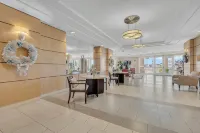 Ultimate Luxury Ocean Vistas-The largest condo in the best building on the beach - 4-Star