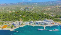 Hotel Perla - piscina