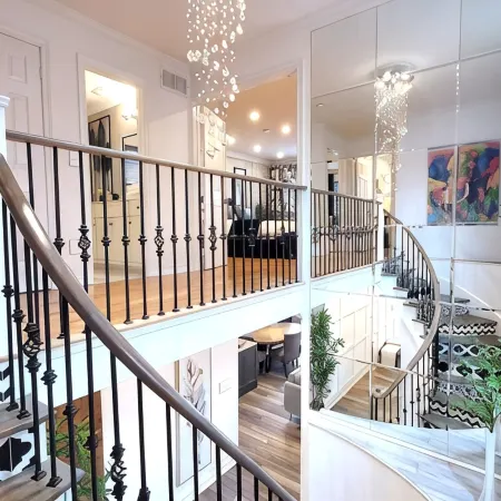 Family Retreat in Vaughan • Near Wonderland/Shopping/Hospital/Grocery