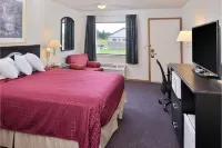 Residential Suites Warrensburg by Hotel O US 50 - parking