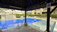 Villa Pavilion :3-bedroom Modern and Classic Stay - piscina