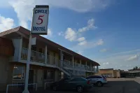 Circle 5 Motel Hotel a Olds