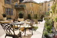 Le Petit Manoir Hotels in Sarlat-la-Caneda