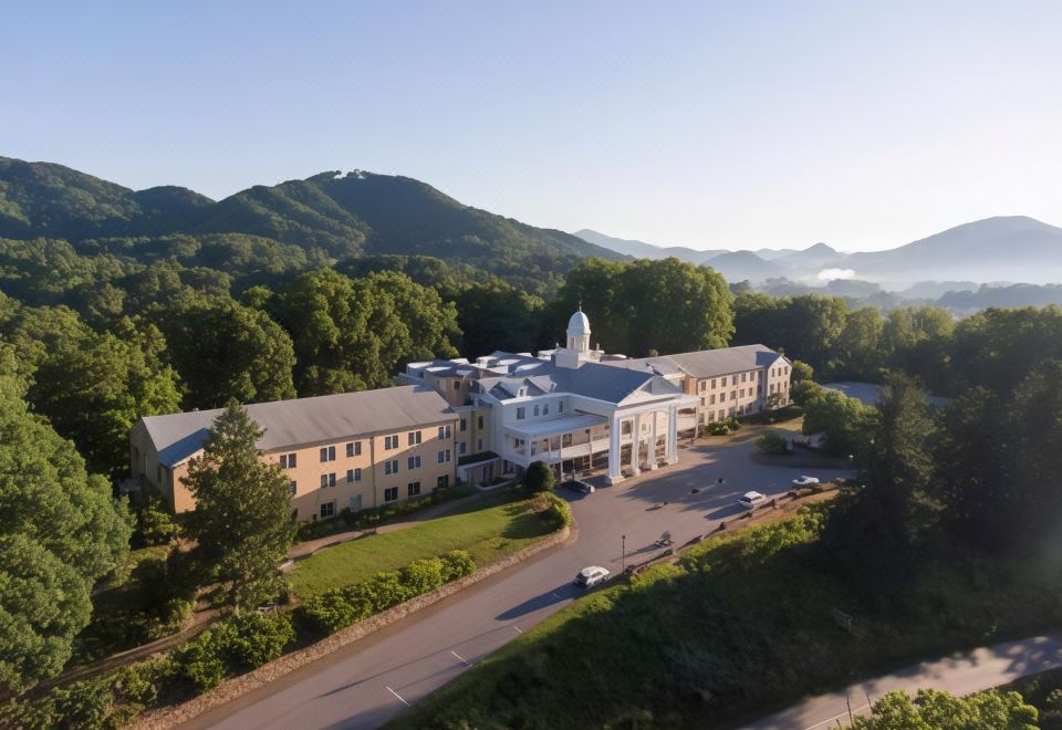 hotel overview picture