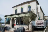 Logis Hôtel la Bastide des Oliviers Các khách sạn ở Monflanquin